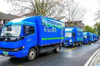 西湖龍井核心產區開采，首單由菜鳥速遞完成城市配送服務